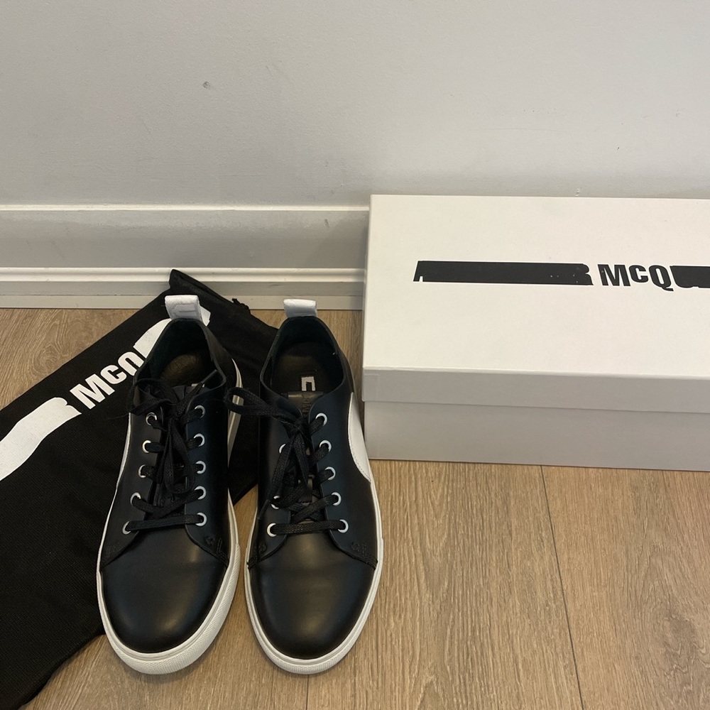 McQueen Chris black and white lace up Leather men’s sneakers